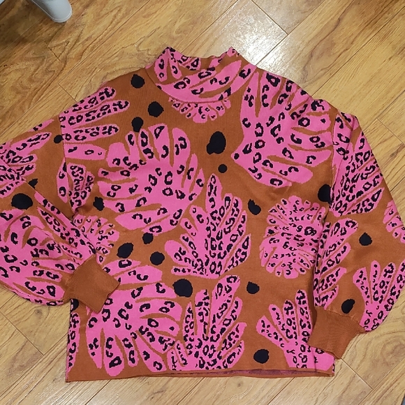 Fate Sweaters - Fate Pink Leaf Print Sweater - Brown & Pink